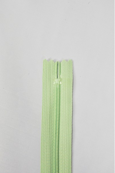 ZIP034 2號拉鏈  單頭拉鏈款式  聚酯牙拉鏈款式  密尾拉鏈  不設單獨拉鍊訂購 後面照